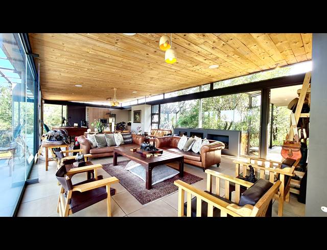 6 BEDROOM HOUSE SOLD IN LEEUWFONTEIN ESTATE